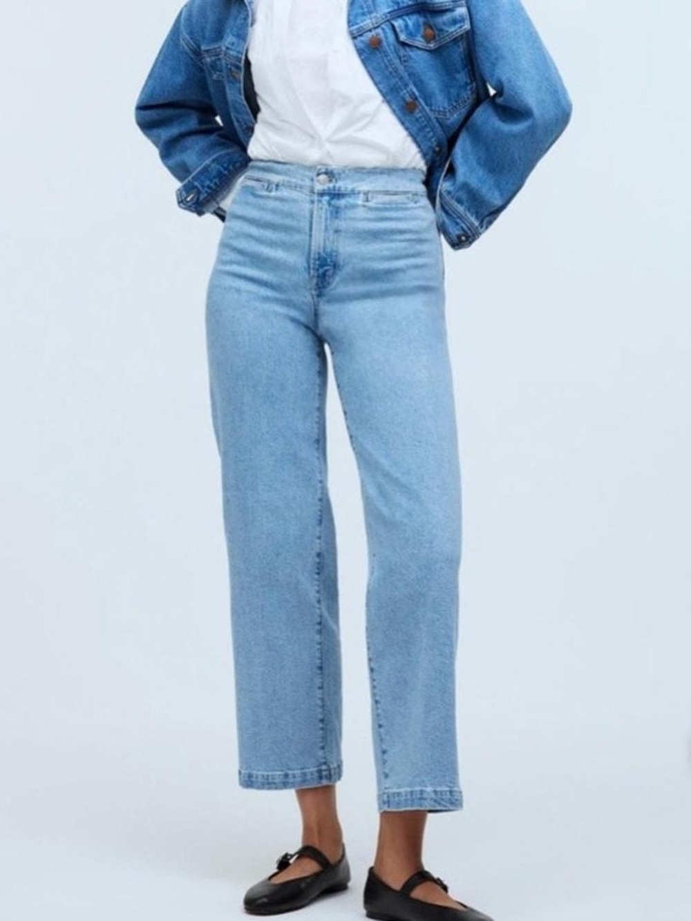 Light Wash High-Rise Straight Jeans - Women